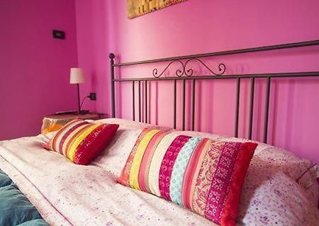 ピエトラ・リーグレ Ghiro Ghiotto Bed & Breakfast エクステリア 写真