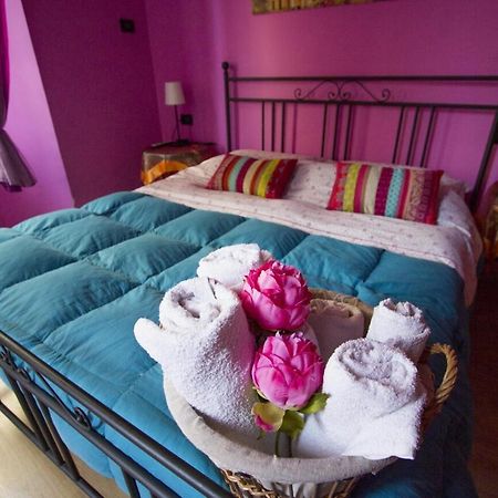 ピエトラ・リーグレ Ghiro Ghiotto Bed & Breakfast エクステリア 写真