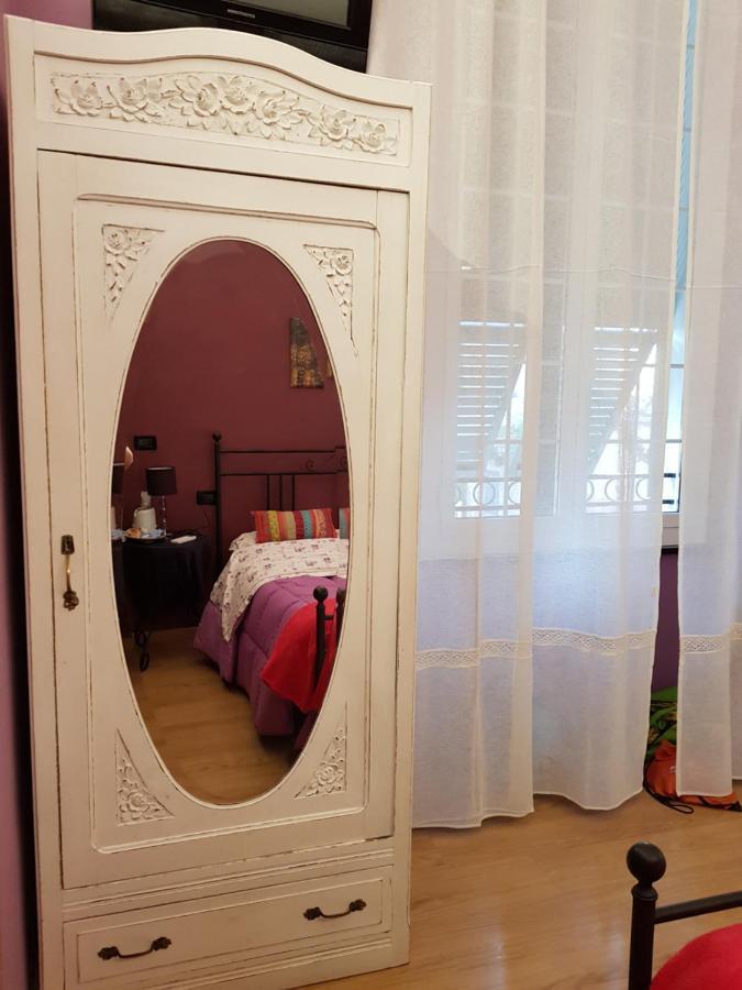 ピエトラ・リーグレ Ghiro Ghiotto Bed & Breakfast エクステリア 写真